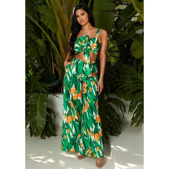 Was $150 Summer Tulip Print 2pc Set - Picture 3 of 10